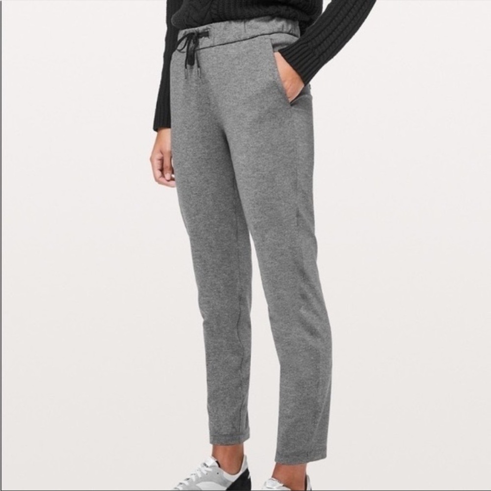Lululemon On The Fly Pant *28" Heathered Black Lounge Jogger Pants Women’s 6